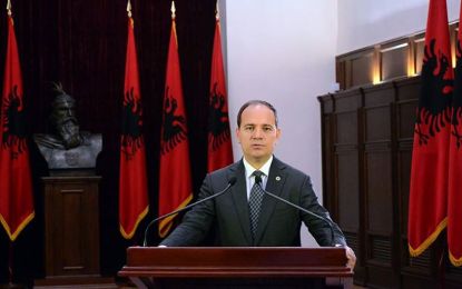 Presidenti Nishani uron mbarë besimtarët myslimanë shqiptarë me rastin e Ramazanit